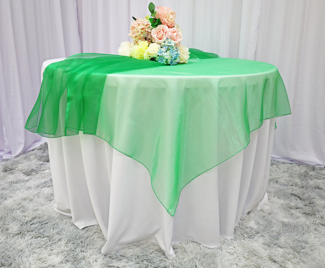 Cubierta de mesa cuadrada de organza de 54"x54" - Verde esmeralda (1 pieza)