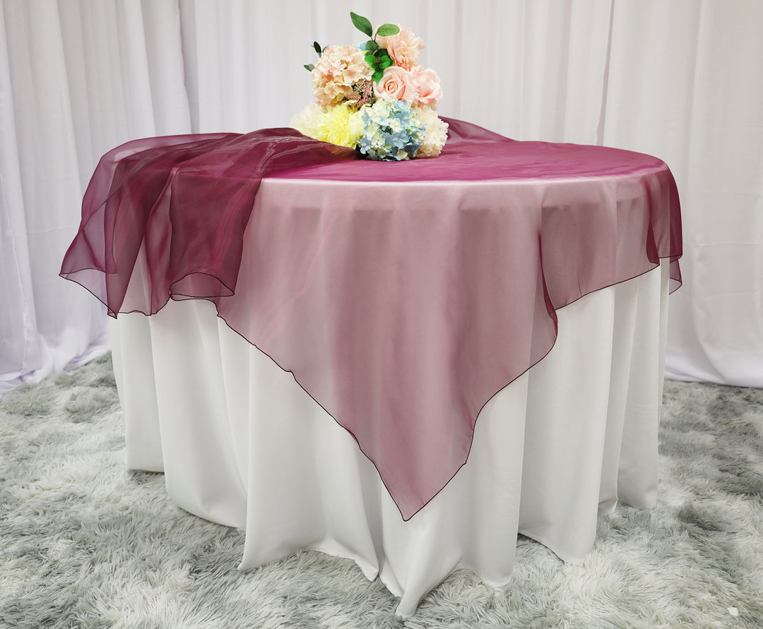 Superposición de mesa de organza cuadrada sin costuras de 90 "x 90" - Ciruela (1 pieza)