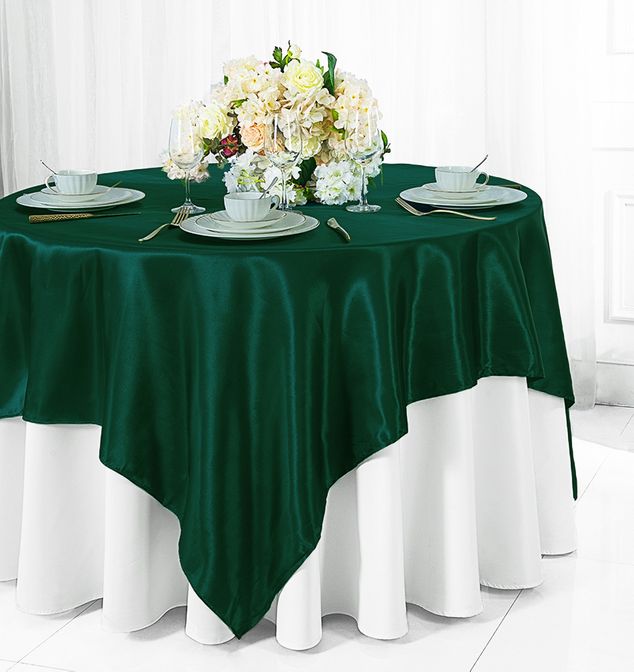 Superpositions de table carrées en satin 72"x72" - Vert chasseur/vert houx (1 pièce)