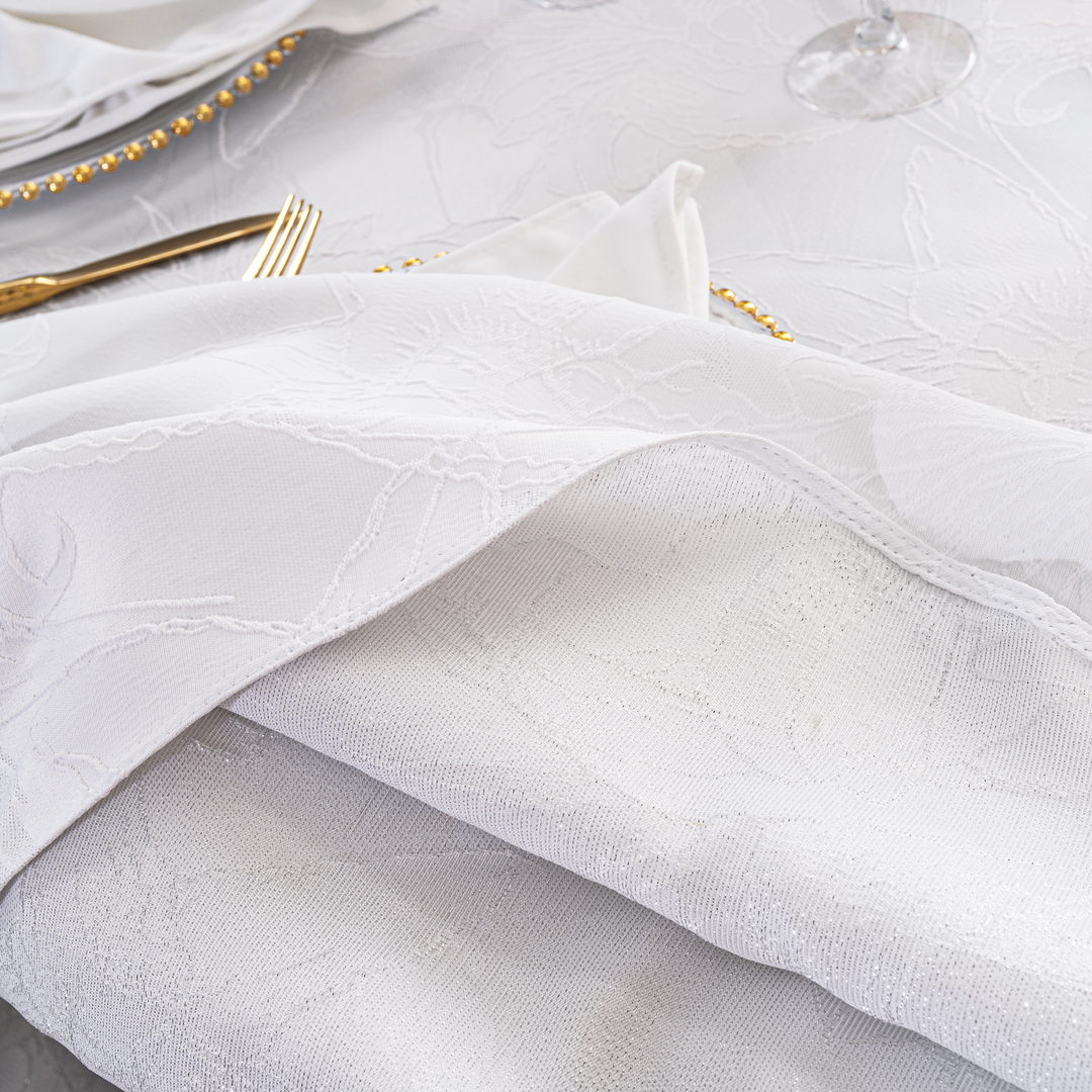 120" Seamless Round Floral Reef Jacquard Polyester Tablecloth - White (1pc)