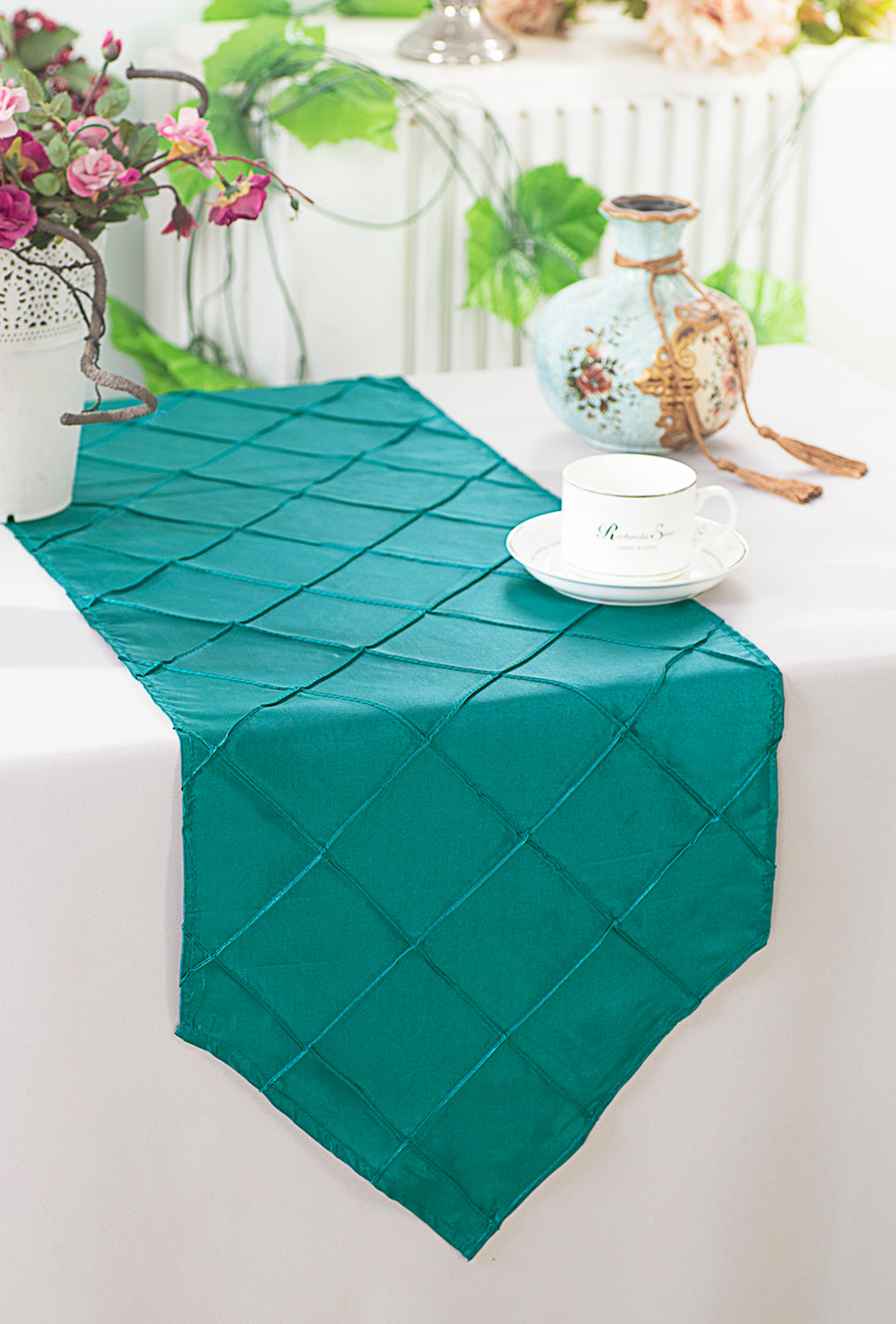 13"x108" Pintuck Taffeta Table Runner - Oasis (1pc)