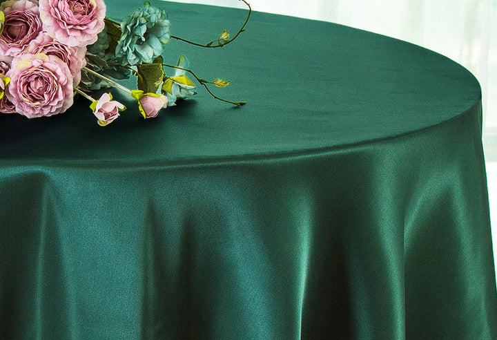 Nappe ronde en satin robuste de 132 po - Vert chasseur/vert houx (1 pièce)