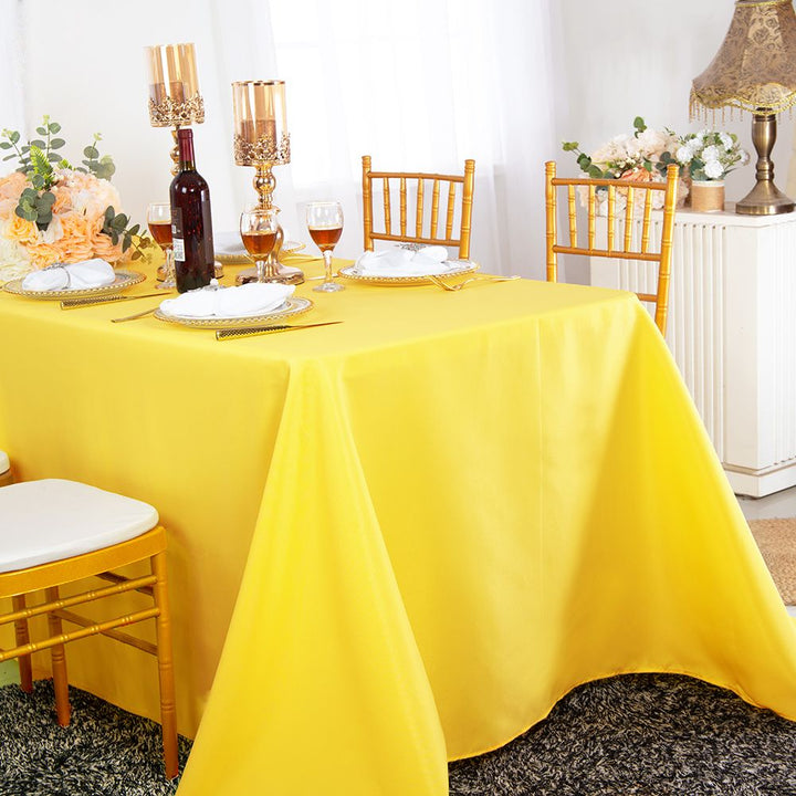 Nappes rectangulaires en polyester 90"x156" - Jaune canari (1pc)