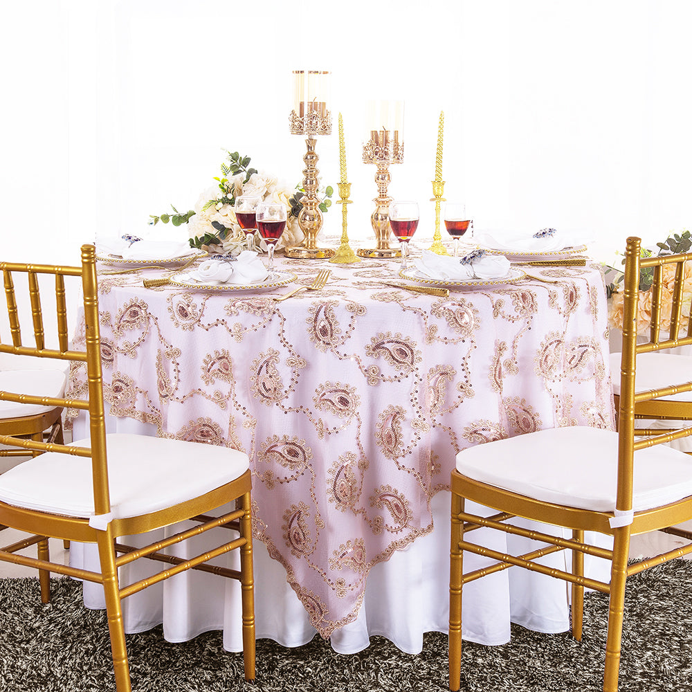 Superposition de table en dentelle à paillettes et broderie cachemire carrée 72 "x 72" - Rose blush/or rose (1 pièce)