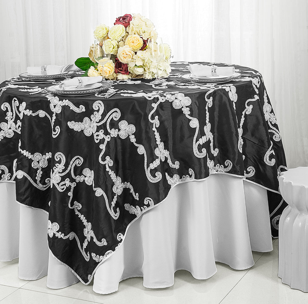 Superposición de mesa de tafetán con cinta cuadrada sin costuras de 85 "x 85" - Negro / Blanco (1 pieza)